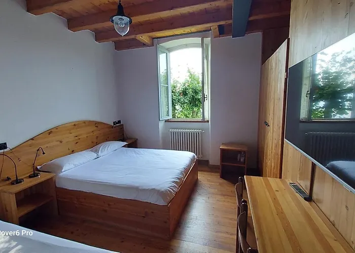 Hotel Ristorante Falchetto Brunate