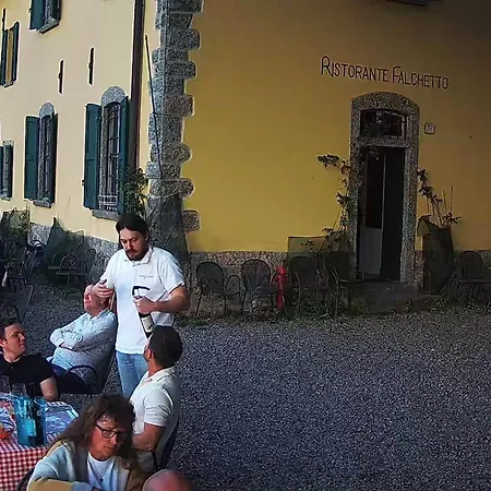 ホテル Ristorante Falchetto